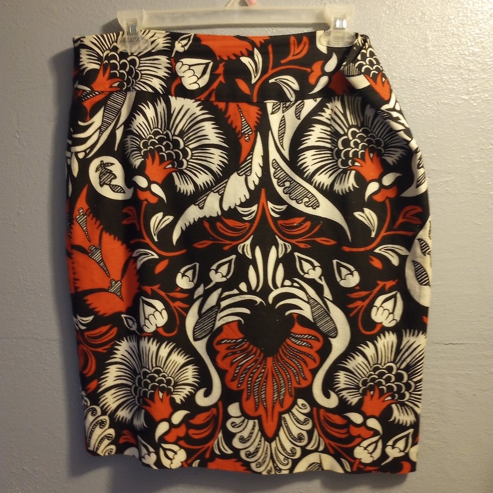 Knee length dress skirt... bright pattern..
